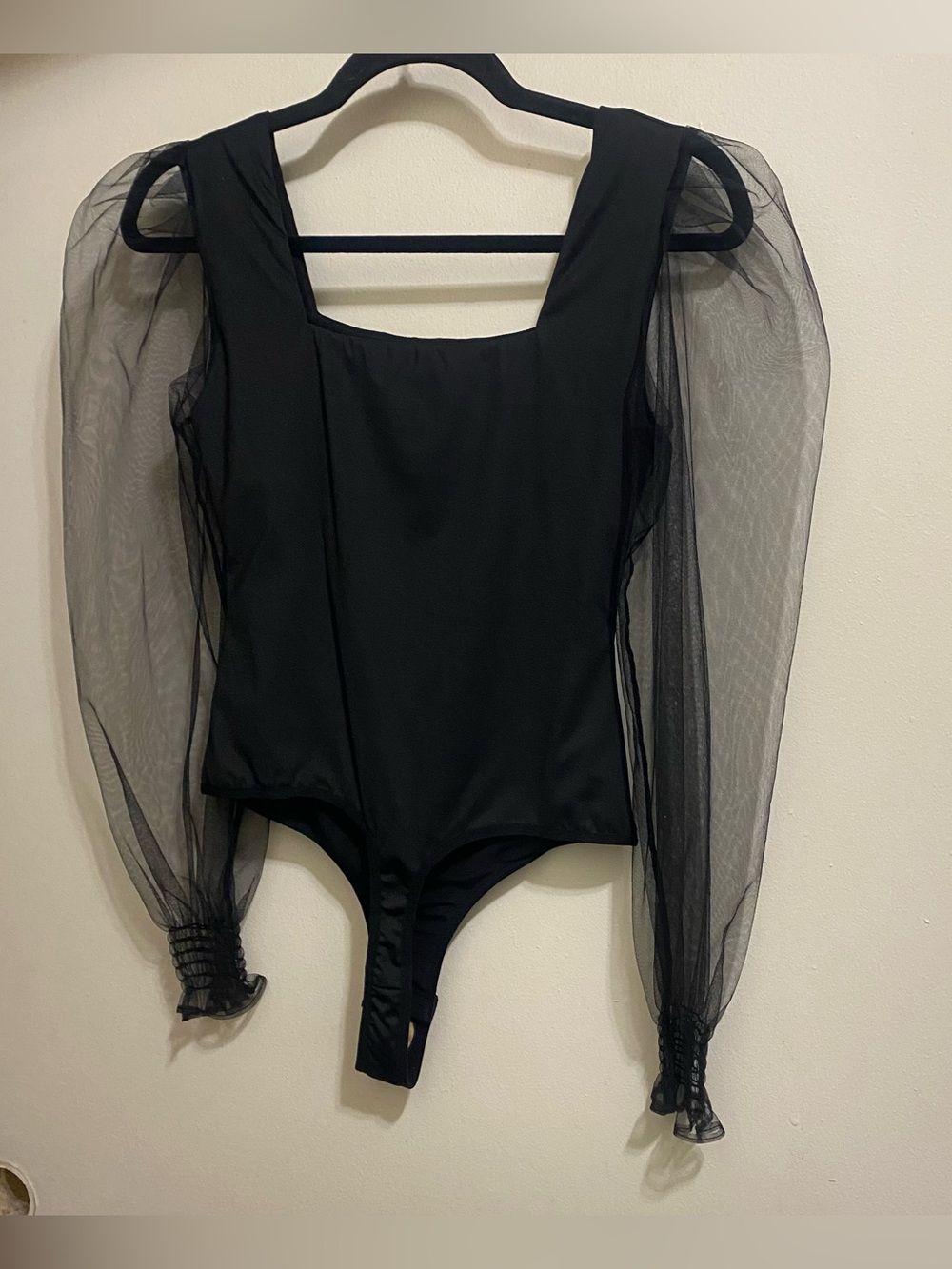FeelinGirl Womens M Black Bodysuit Puff Sheer Sleeves Square Neck Goth NWOT New